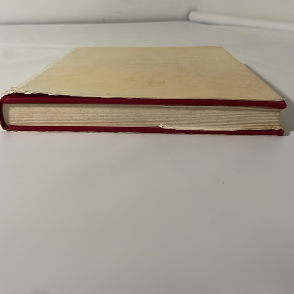 Time Sanctified: The Book of Hours in Medieval Art and Life ๐ Hardcover - Picture 5 of 8